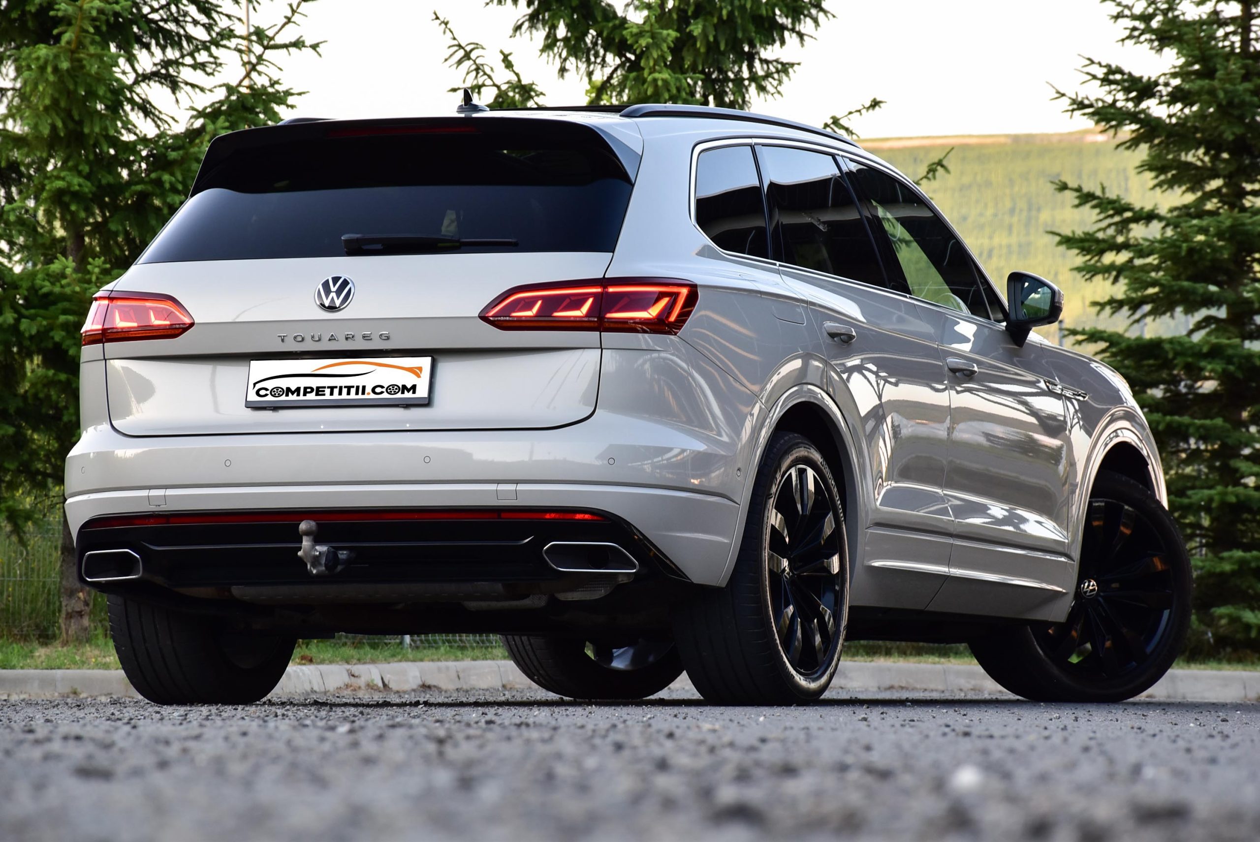 VW Touareg 3.0 V6 TDI 4Motion R-Line 2021 - Image 13