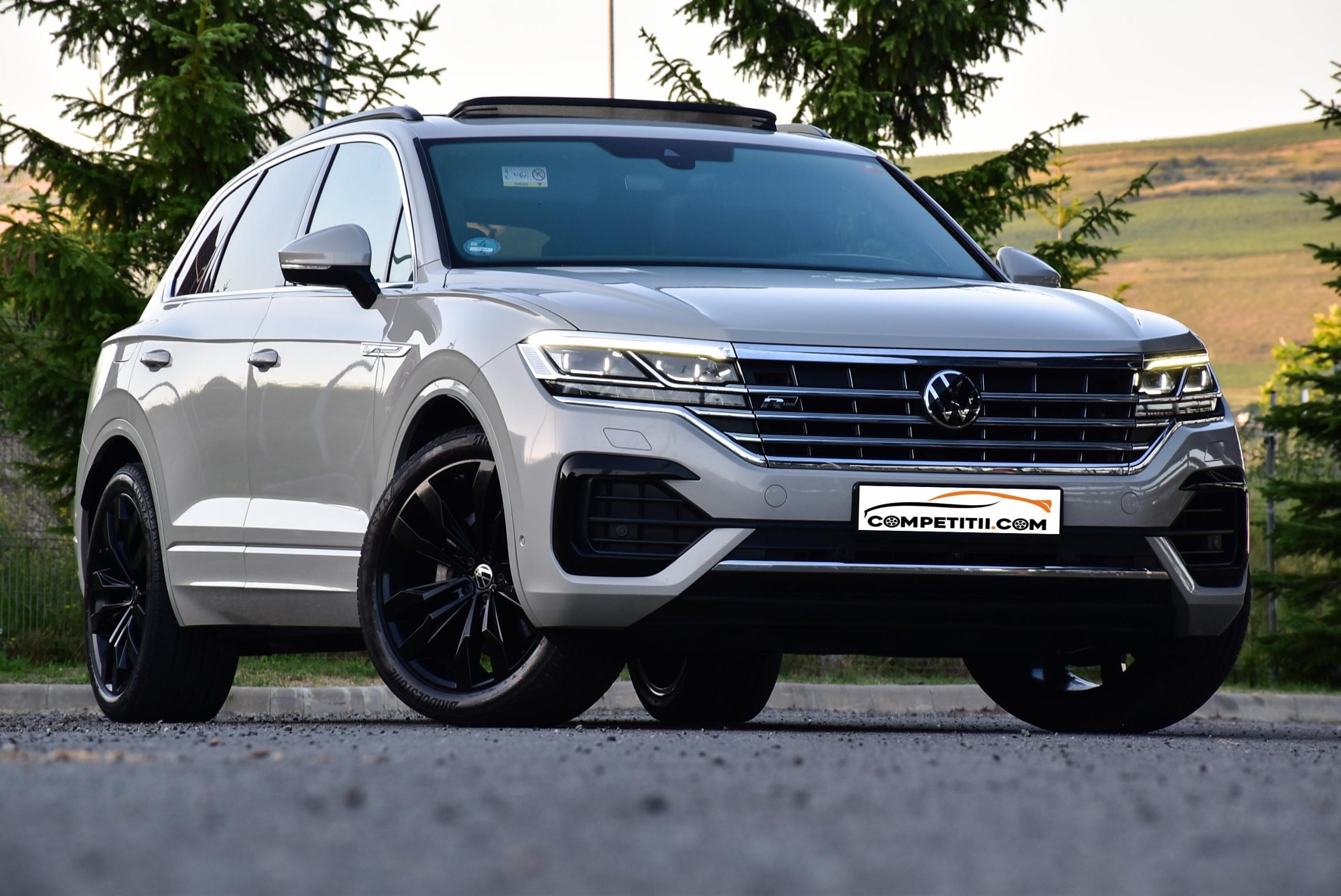 VW Touareg 3.0 V6 TDI 4Motion R-Line 2021 - Image 3
